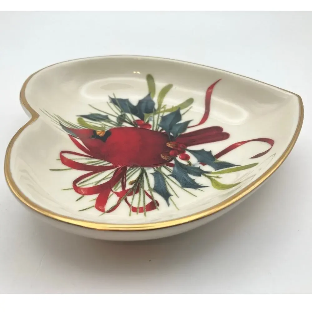 Lenox Winter Greetings Heart Shaped Gold Rim Candy Nut Dish